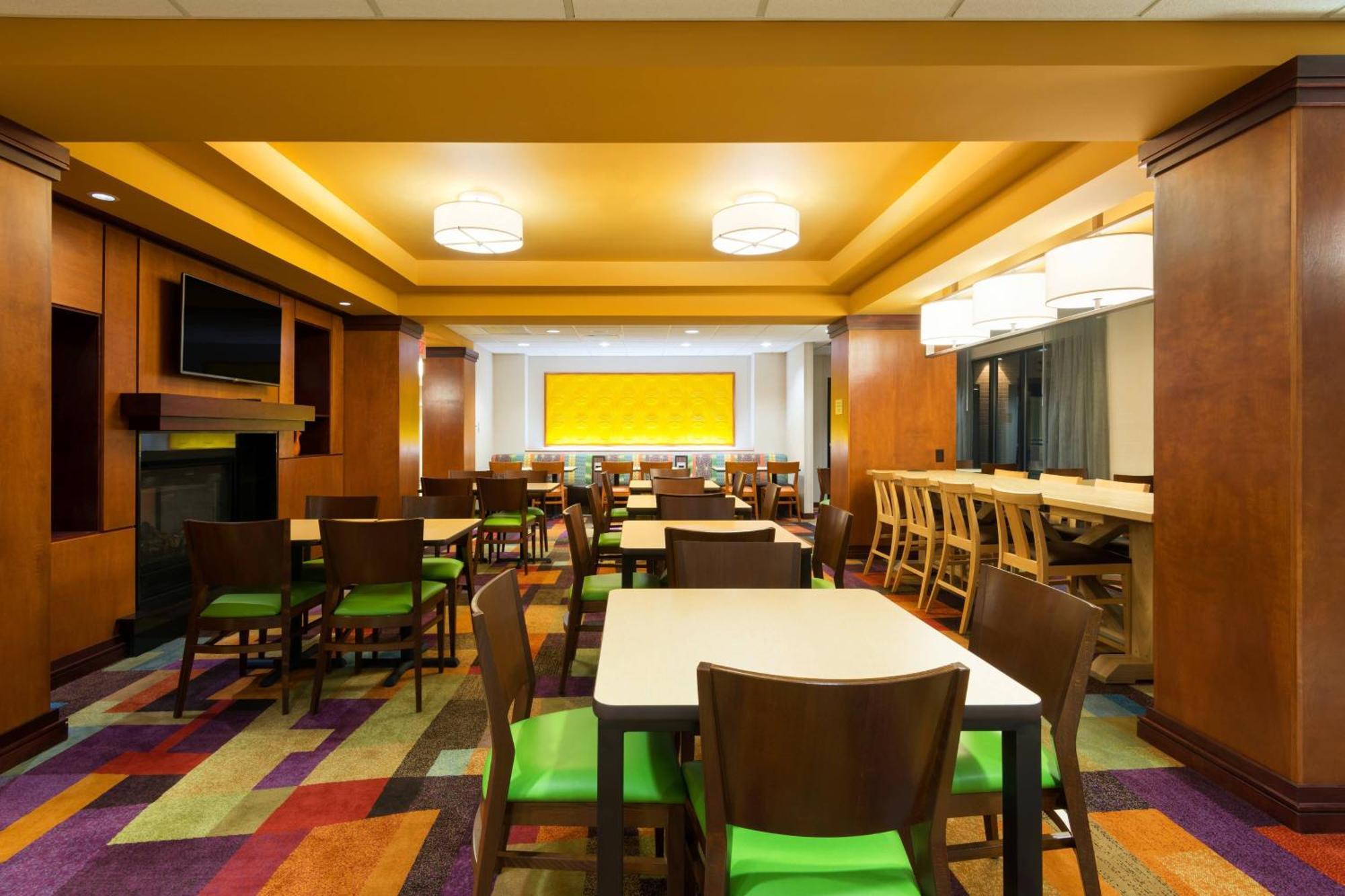 Fairfield Inn & Suites Louisville Downtown Exterior foto