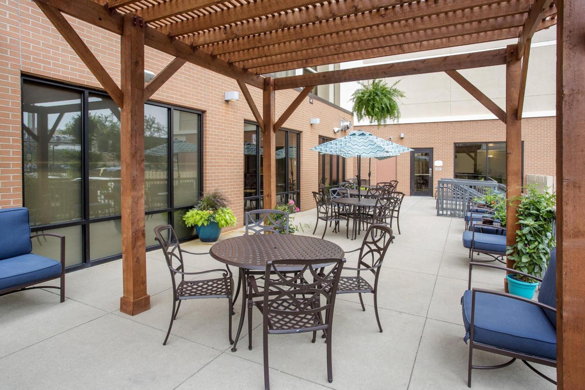 Fairfield Inn & Suites Louisville Downtown Exterior foto