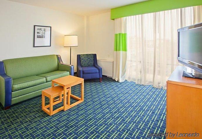 Fairfield Inn & Suites Louisville Downtown Exterior foto