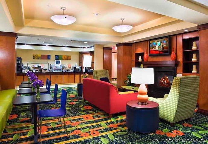 Fairfield Inn & Suites Louisville Downtown Exterior foto